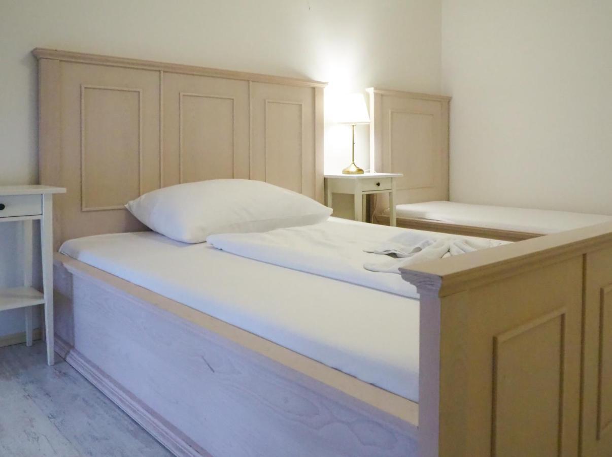 Smetanovo Nabrezi - Riverview Old Town Апартаменти *