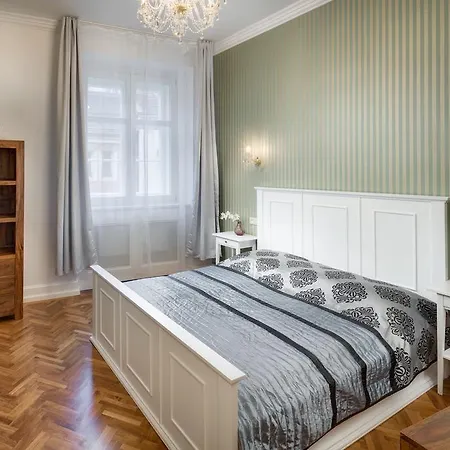 Smetanovo Nabrezi - Riverview Old Town Apartment Prague Exterior photo